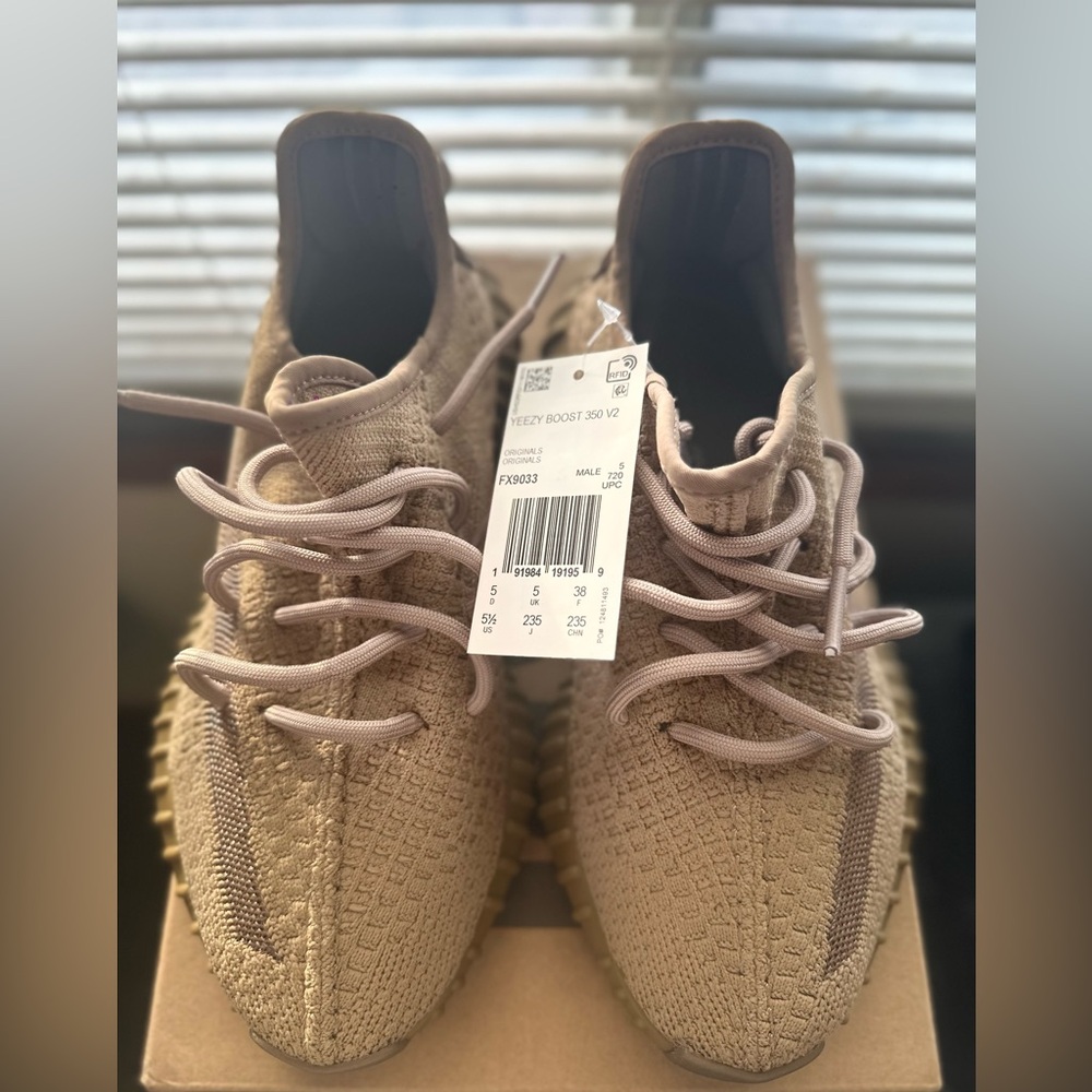 Adidas Yeezy Boost 350 V2 'Earth' - Picture 3 of 12